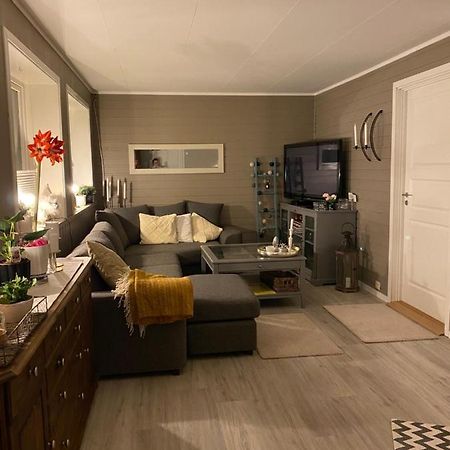 Lyngen, Mackay Appartment, Lyngen Lyngseidet エクステリア 写真